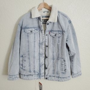 Levi’s Sherpa ex boyfriend trucker denim jacket